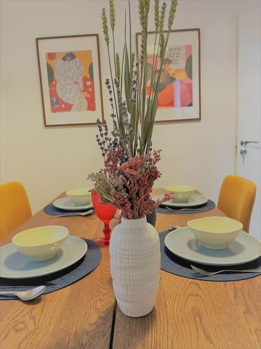Charming Apartment With Pateo - Rituals&Routines ลิสบอน ภายนอก รูปภาพ